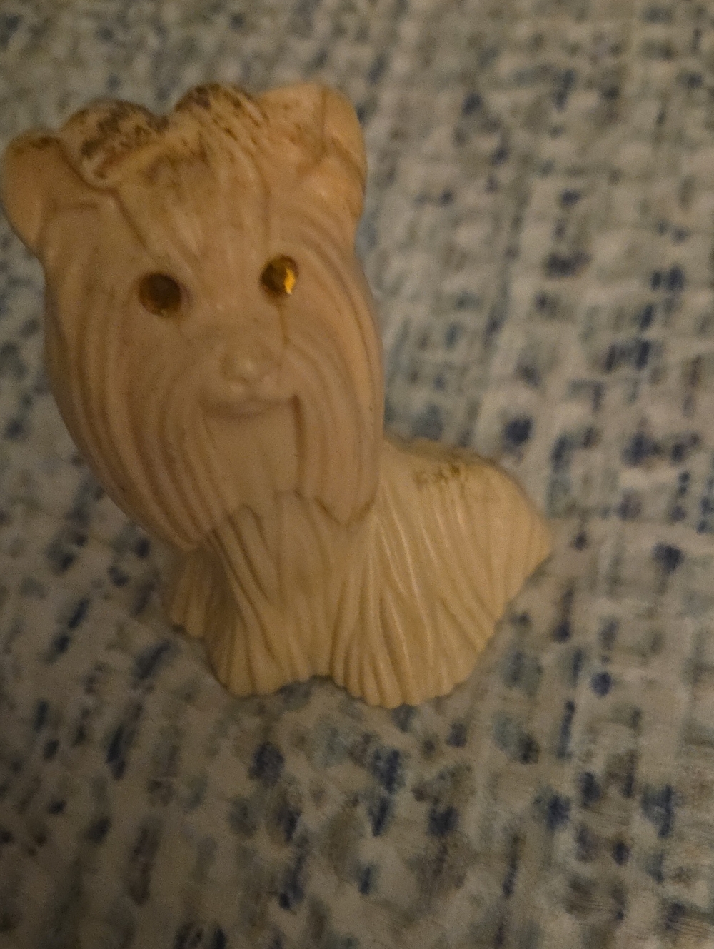 Avon Pink Carved Ivory-Tone Terrier Figurine with Gold Eyes